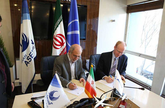 Iran Aseman Airlines - podpis dohody s Boeingem