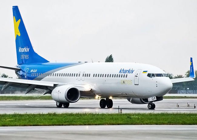 Kharkiv Airlines - Boeing 737-800