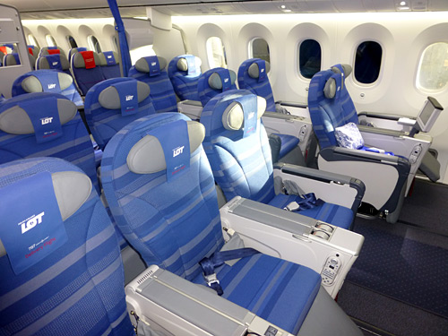 LOT - Boeing 787 Dreamliner - Premium Economy