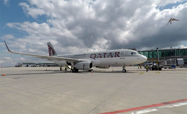 Qatar Airways - Airbus A320 - První let do Prahy