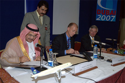 Podpis kontraktu na A320 Saudi Arabian Airlines