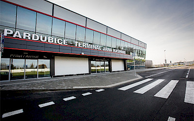 Terminál Jana Kašpara na letišti v Pardubicích (foto: Letiště Pardubice)