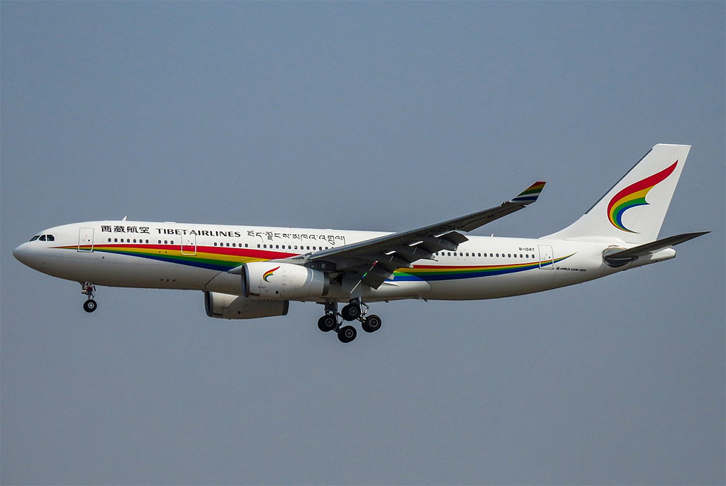 Tibet Airlines - Airbus A330-200 (foto: N509FZ/Wikimedia Commons - CC BY-SA 4.0)