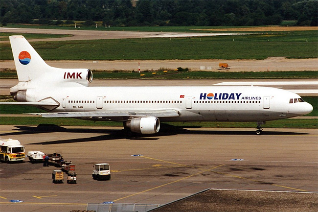 Holiday Airlines - Lockheed L-1011