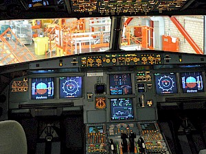 Pilotní kabina nového A319 ČSA. - Autor: Tomáš Hampl
