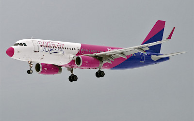 Wizz Air - Airbus A320 (foto: Anna Zvereva/Wikimedia Commons - CC BY-SA 2.0)