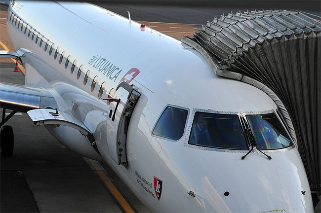 Air Lituanica - Embraer E-175 - Vilnius