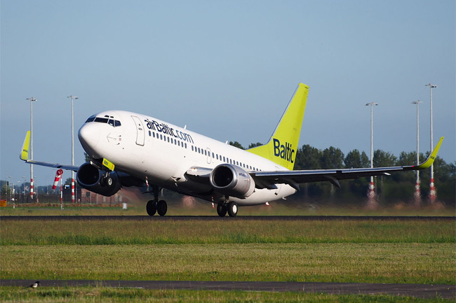 airBaltic - Boeing 737-300