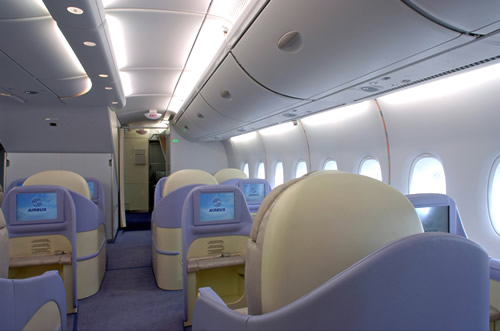 Airbus A380 - kabina First Class