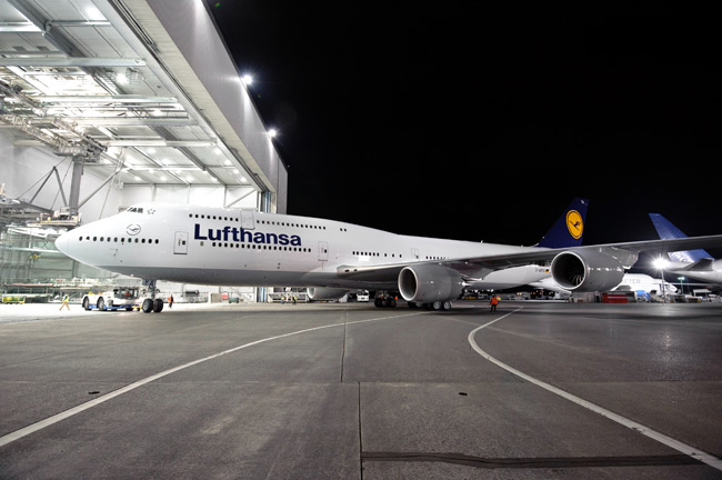 Lufthansa - Boeing 747-8 Intercontinental