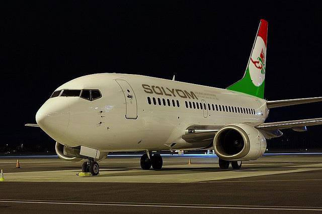 Sólyom Hungarian Airways - Boeing 737-500