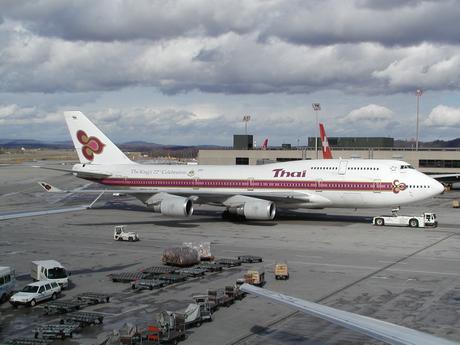 Thai Airways - Boeing 747-400