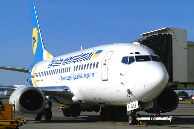Ukraine International Airways - Boeing 737
