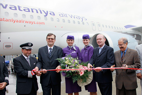 Wataniya Airways - Airbus A320