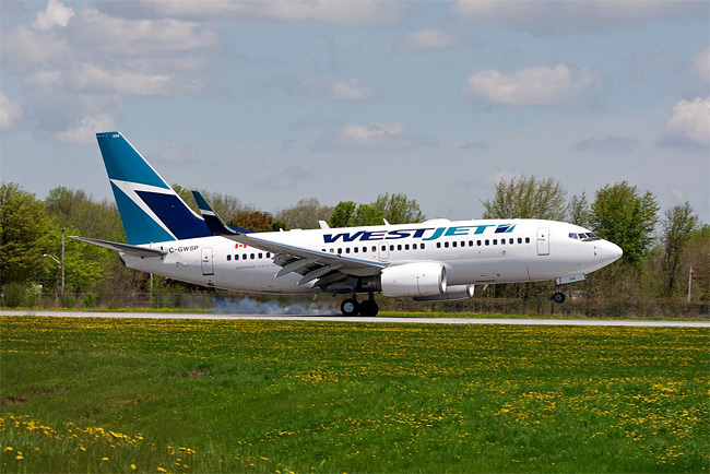 WestJet - Boeing 737-700