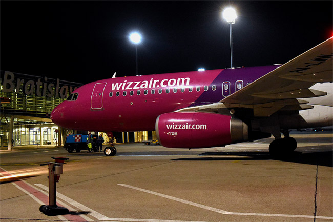 Wizz Air - Airbus A320 - Bratislava