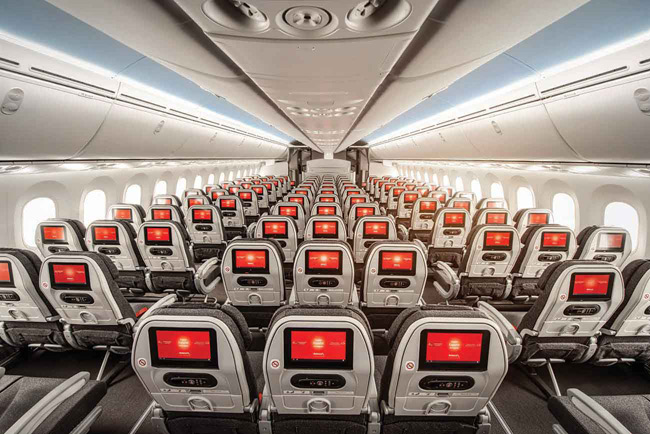 Avianca - Boeing 787 Dreamliner - ekonomická třída