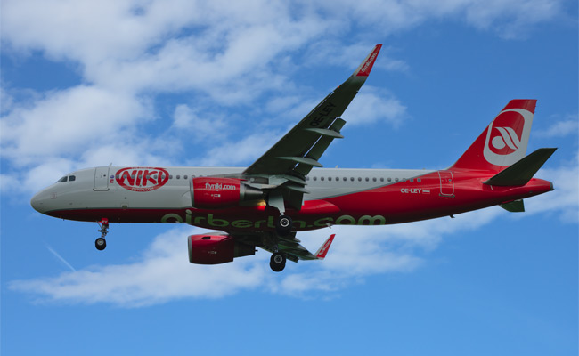 Niki - Airbus A320 (OE-LEY)