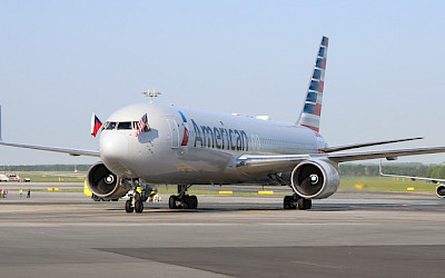 American Airlines - Boeing 767-300ER - první přílet do Prahy