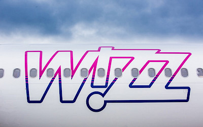 Wizz Air - nápis