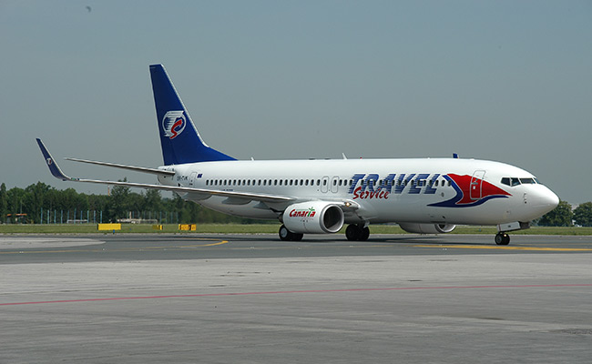 Travel Service - Boeing 737-800