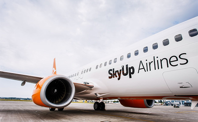 SkyUp Airlines - Boeing 737-800
