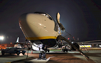Ryanair - Boeing 737-800 - Brno - první let do Bergama