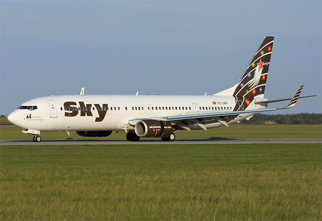Sky Airlines - Boeing 737-900ER