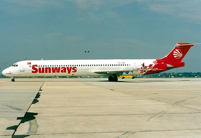 Sunways - MD83