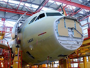 Druhý letoun A319 pro ČSA, který se kompletuje na výrobní lince. - Autor: Tomáš Hampl