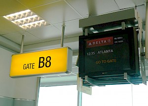Let Delta Air Lines měl gate B8 - Autor: Tomáš Hampl