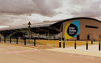 Terminál londýnského letiště Southend (foto: calflier001/Wikimedia Commons - CC BY-SA 2.0)