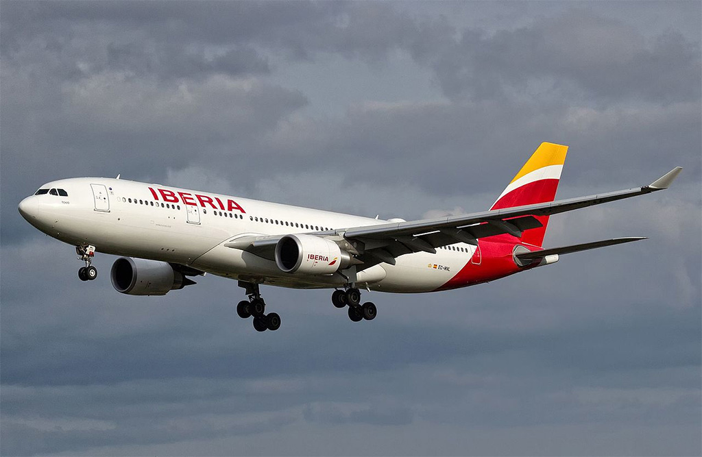 Iberia - Airbus A330-200 (foto: Bene Riobó/Wikimedia Commons - CC BY-SA 4.0)