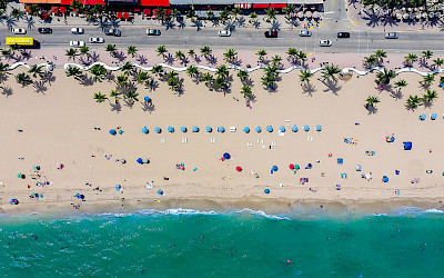 Pláž ve floridském Fort Lauderdale (foto: Lance Asper/Wikimedia Commons - CC0 1.0)