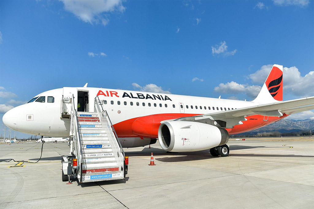 Air Albania - Airbus A319 (foto: Ministry of Infrastructure and Energy of Albania)
