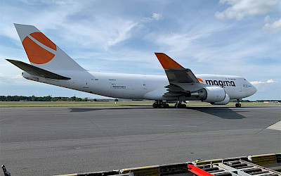Boeing 747-400F v barvách Magma Avation (foto: Petr Hrachovec)