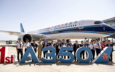 První Airbus A350-900 v barvách China Southern Airlines (foto: Airbus)