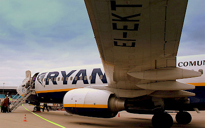 Ryanair - Boeing 737-800 (foto: calflier001/Wikimedia Commons - CC BY-SA 2.0)