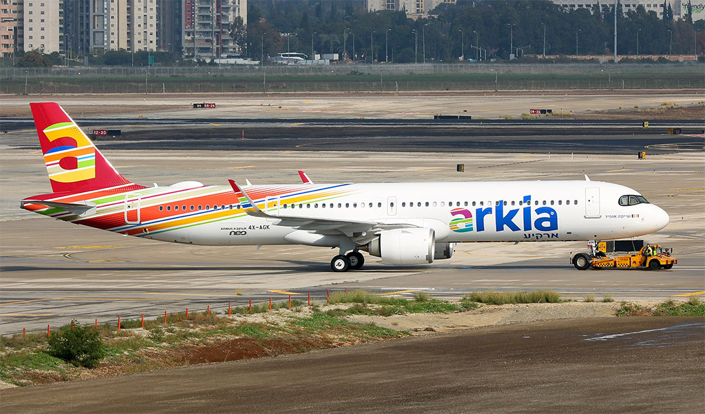 Airbus A320neo společnosti Arkia na mezinárodním letišti Ben Guriona v Tel Avivu (foto: LLHZ2805/Wikimedia Commons - CC BY-SA 4.0)