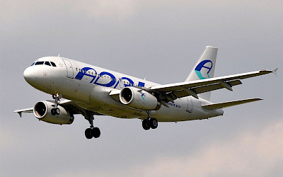 Adria Airways - Airbus A319 (foto: Eric Salard/Wikimedia Commons - CC BY-SA 2.0)
