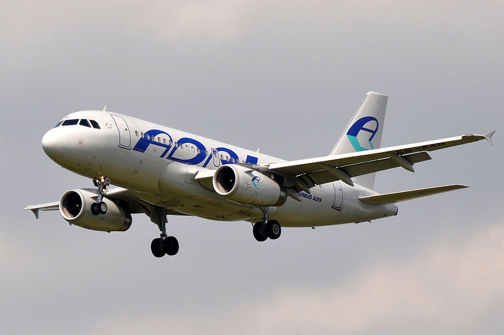 Adria Airways - Airbus A319 (foto: Eric Salard/Wikimedia Commons - CC BY-SA 2.0)
