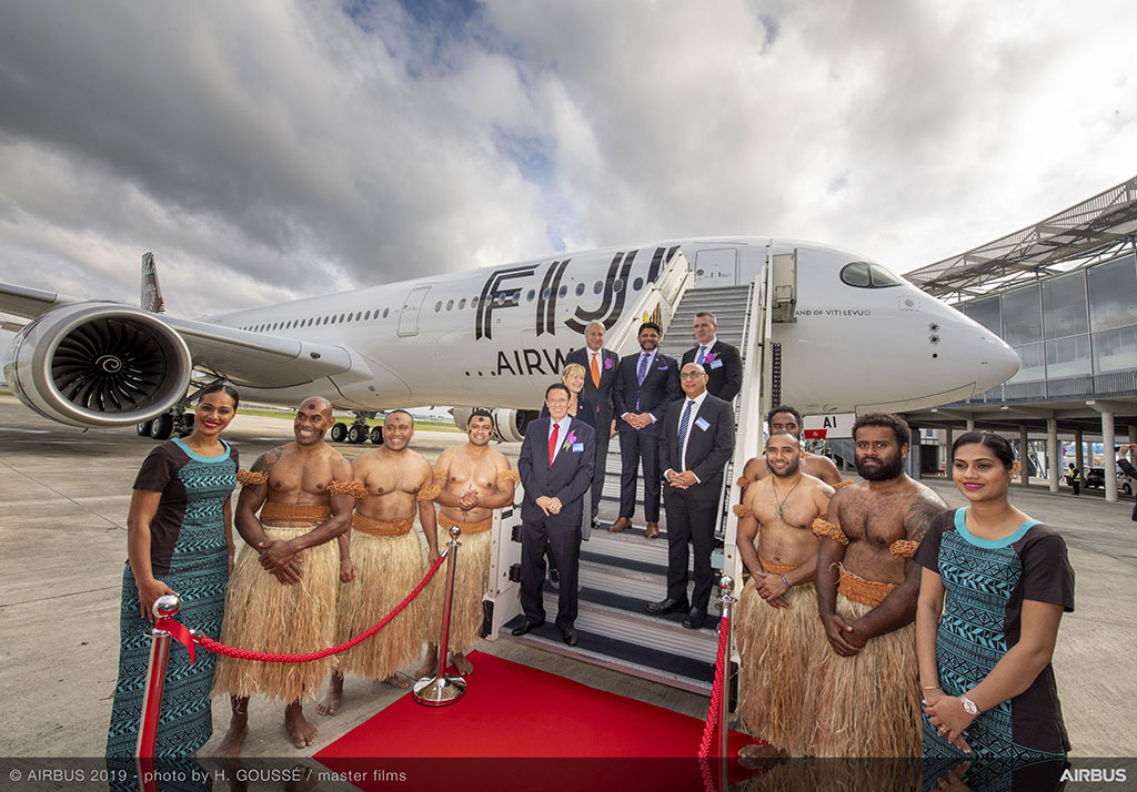 Převzetím prvního A350 XWB v barvách Fiji Airways v Toulouse (foto: Airbus)