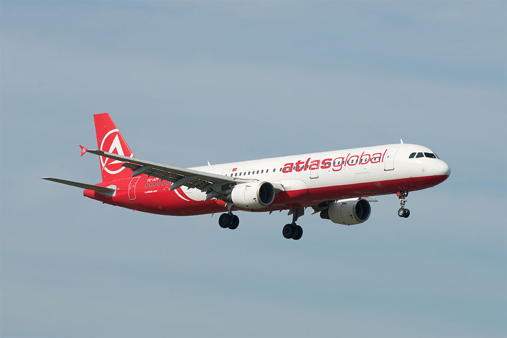 AtlasGlobal - Airbus A321 (foto: BriYYZ/Wikimedia Commons - CC BY-SA 2.0)