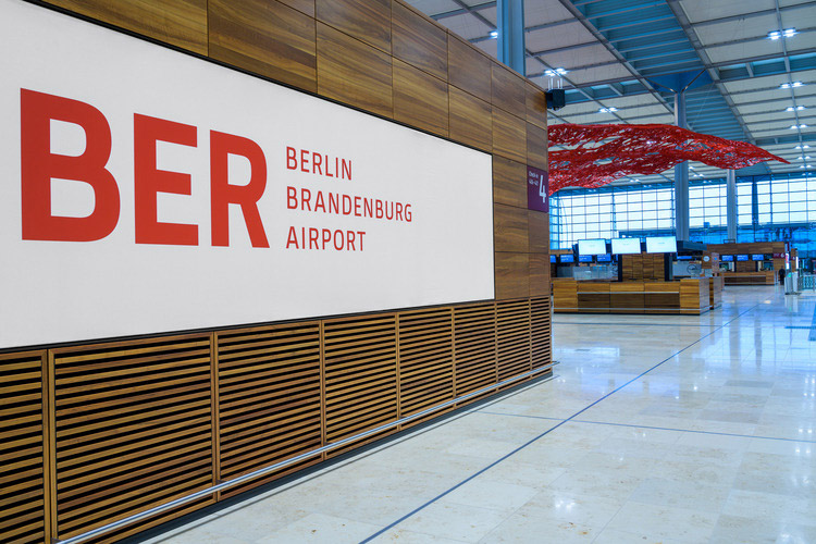 Odbavovací hala nového letiště Berlín-Brandenburg (foto: Flughafen Berlin)