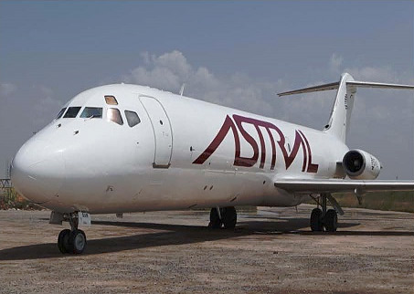 Astral Aviation - Douglas DC-9-30F (foto: Astral Aviation)